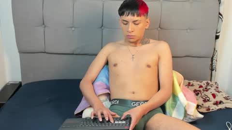 tailor online show from 10-12-25, 02:05