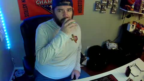 TaintNuzzler online show from 02-01-25, 09:43