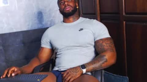 Tairon Tucke online show from 12-02-24, 03:58