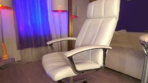 Margo online show from 02-20-25, 03:41