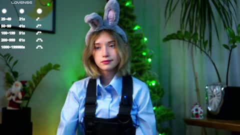 Mia online show from 12-14-24, 05:07