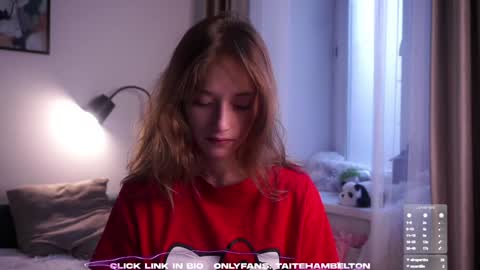 Mia online show from 10-24-25, 01:46