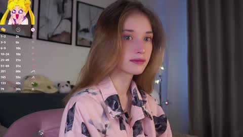 Mia online show from 03-14-26, 01:34