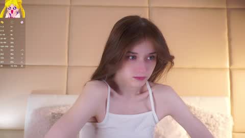 Mia online show from 05-09-26, 01:11