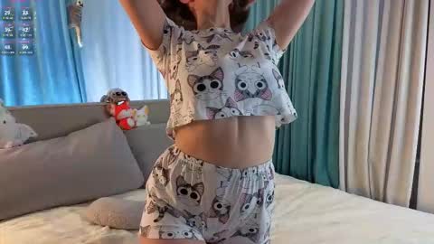 Molly online show from 01-19-26, 02:04