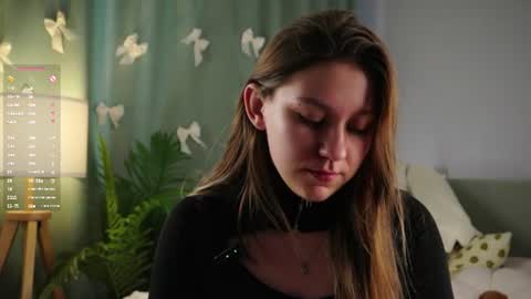Molly online show from 06-09-26, 01:50