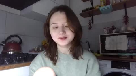 Lily online show from 11-21-25, 03:22