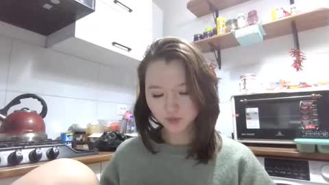 Lily online show from 12-16-25, 02:55