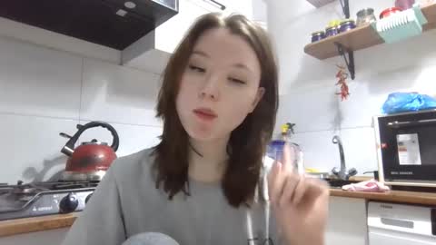 Lily online show from 12-17-25, 03:07