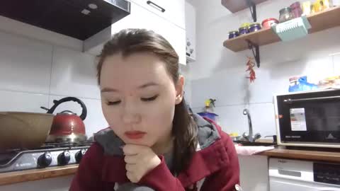 Lily online show from 12-19-25, 02:13