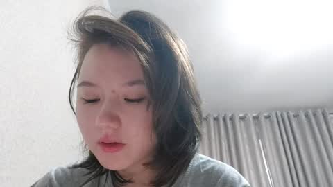 Lily online show from 02-06-26, 05:45