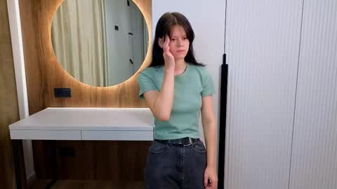 Snapshot of takishalanni chatting on 11-03-25, 01:51 Sara online show from 11-03-25, 01:51