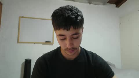 Snapshot of talhi_ chatting on 01-02-25, 01:19 talhi_ online show from 01-02-25, 01:19