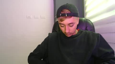 Snapshot of talhi_ chatting on 01-24-25, 03:34 talhi_ online show from 01-24-25, 03:34