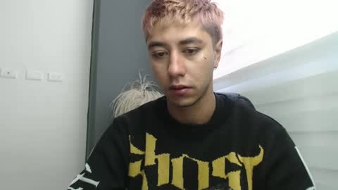 Snapshot of talhi_ chatting on 02-09-25, 01:46 talhi_ online show from 02-09-25, 01:46