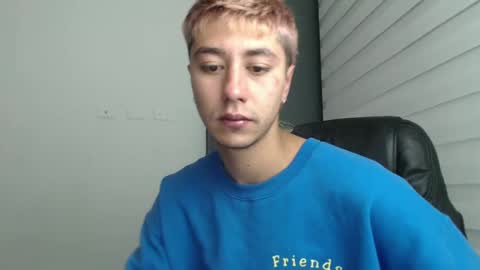 Snapshot of talhi_ chatting on 02-10-25, 09:47 talhi_ online show from 02-10-25, 09:47