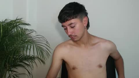 Snapshot of talhi_ chatting on 10-28-25, 04:49 talhi_ online show from 10-28-25, 04:49