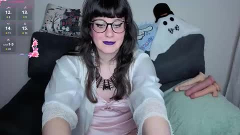 Talia Bloodina online show from 11-25-25, 02:22