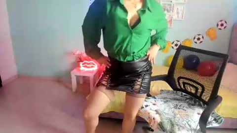 Talia  mia online show from 06-18-26, 12:42