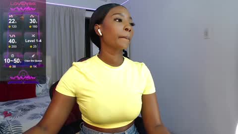 taliana  modelo independiente online show from 12-04-24, 01:14