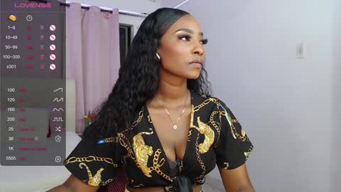 taliana  modelo independiente online show from 12-17-24, 12:56
