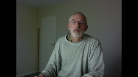 Jack Pierrot online show from 10-16-25, 06:42