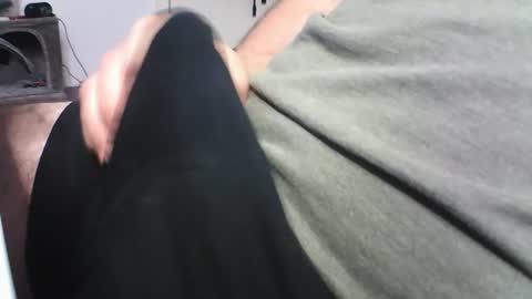 Snapshot of talihinaboy chatting on 06-18-26, 02:01 talihinaboy online show from 06-18-26, 02:01
