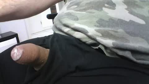 Snapshot of talihinaboy chatting on 06-22-26, 01:41 talihinaboy online show from 06-22-26, 01:41
