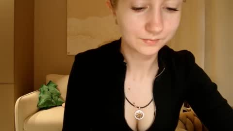  Kira  online show from 01-10-25, 09:23