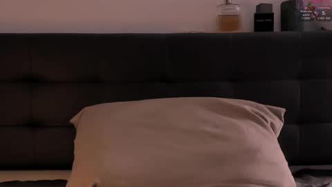 Snapshot of talkinghead7 chatting on 02-26-26, 07:13 Colin online show from 02-26-26, 07:13