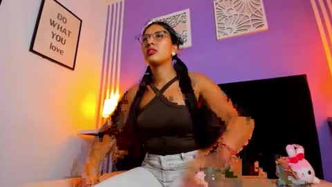 tall_hot_brunette online show from 12-15-25, 03:55