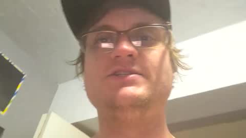 tallgaystud online show from 05-03-26, 05:46