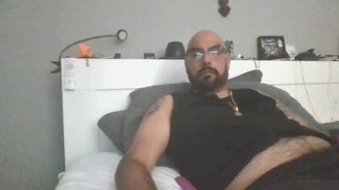 Snapshot of talllatino310 chatting on 06-25-26, 07:51 talllatino310 online show from 06-25-26, 07:51