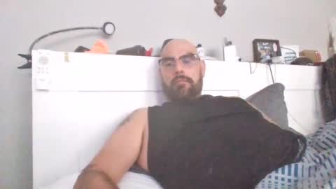 Snapshot of talllatino310 chatting on 07-10-26, 04:53 talllatino310 online show from 07-10-26, 04:53