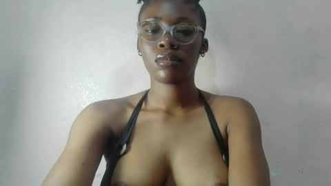 Snapshot of tallnsexydee chatting on 07-16-26, 08:20 tallnsexydee online show from 07-16-26, 08:20