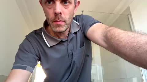 Tall Paul online show from 03-10-26, 01:38