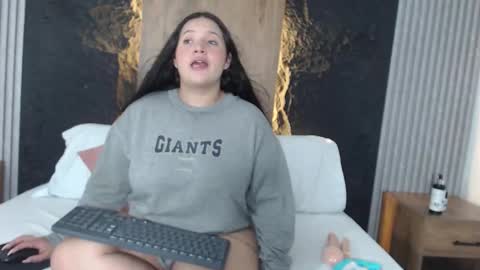 T AMARA online show from 02-04-26, 07:09