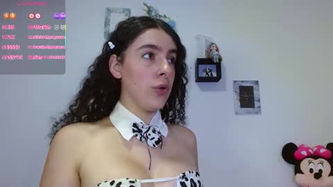 Snapshot of tamara_lemick chatting on 10-21-25, 03:35 Tamara Lemick online show from 10-21-25, 03:35