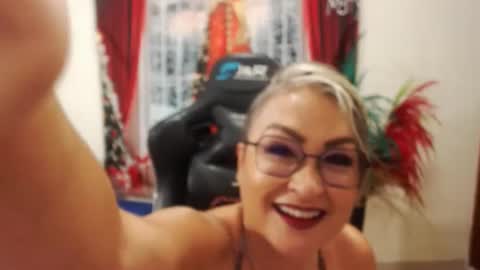 Snapshot of tamara_luaren chatting on 12-26-24, 07:05 Tamara online show from 12-26-24, 07:05