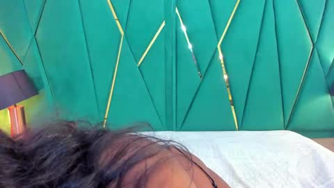 Snapshot of tamara_myller1 chatting on 03-08-25, 04:50 Tamara online show from 03-08-25, 04:50