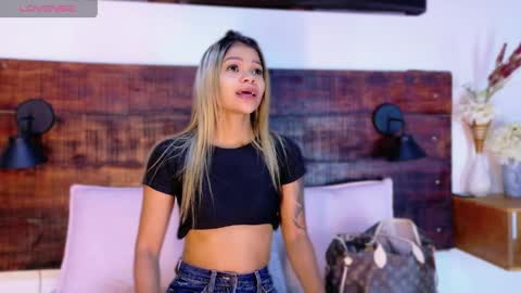 Snapshot of tamara_sanz1 chatting on 03-24-26, 09:58 online show from 03-24-26, 09:58