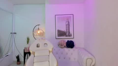 Tamara online show from 12-15-24, 07:24