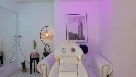Tamara online show from 12-15-24, 10:28