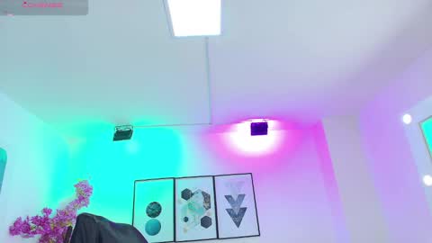 Tamara online show from 09-26-25, 10:19