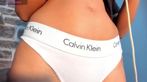 Tamy  online show from 01-11-25, 03:31