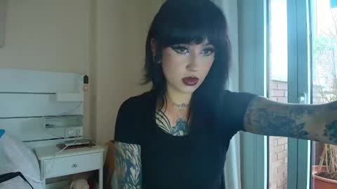 Snapshot of tamaracampell chatting on 03-19-26, 01:48 Cami 3 online show from 03-19-26, 01:48