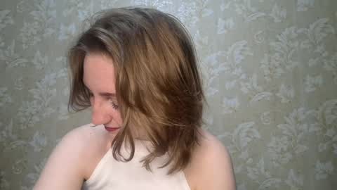 Snapshot of tamarjurgenson chatting on 04-08-26, 04:51 Tamara online show from 04-08-26, 04:51