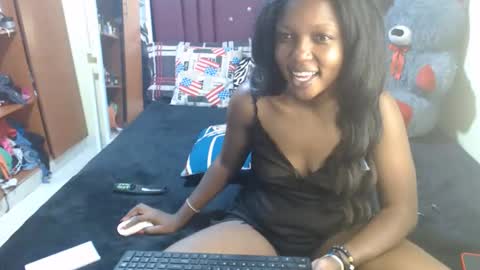 Snapshot of tamela_1 chatting on 04-11-26, 05:23 tamela online show from 04-11-26, 05:23
