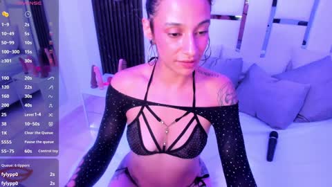 Snapshot of tamhy_ferrara chatting on 01-26-25, 05:55 Tamhy online show from 01-26-25, 05:55