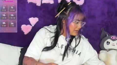 Snapshot of tami_doll9 chatting on 11-15-25, 08:22 TAMI online show from 11-15-25, 08:22